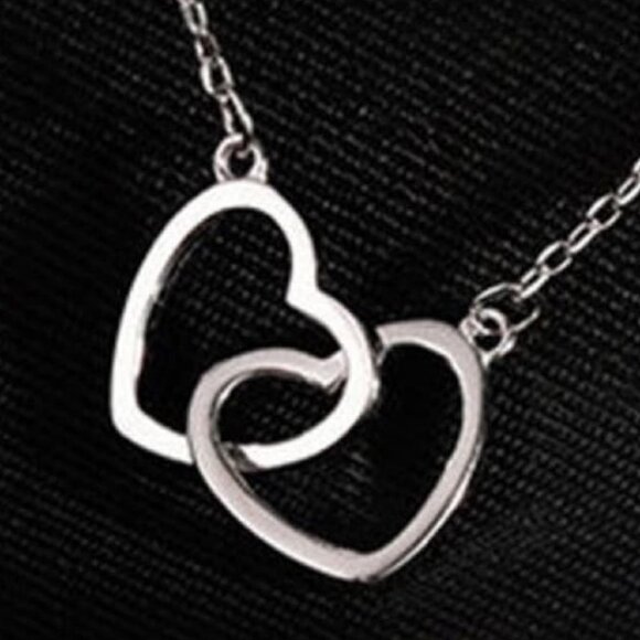 Charm pendant Necklace, Heart Charm Necklace, Dainty chain necklace - Picture 8 of 8